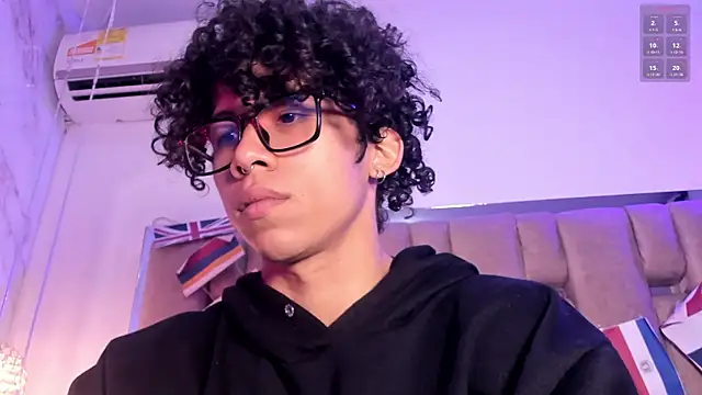 AkazaBoy  online show from July 2026 08:53:02 PM