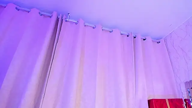 AkazaBoy  online show from December 2025 04:36:01 AM