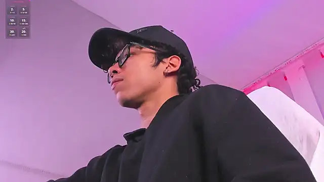 AkazaBoy  online show from June 2026 04:56:02 AM