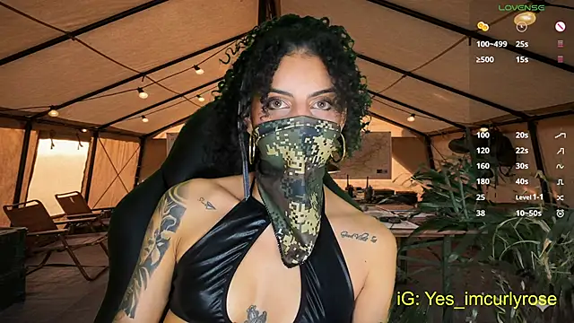 Snapshot of CurlyRose__ chatting on October 2025 11:05:02 PM CurlyRose online show from October 2025 11:05:02 PM