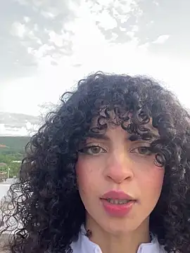 Snapshot of CurlyRose__ chatting on December 2025 09:42:02 PM CurlyRose online show from December 2025 09:42:02 PM