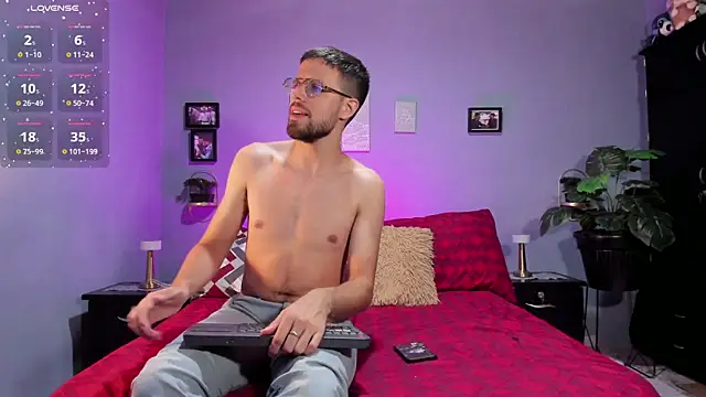 ETHAN ADAM online show from February 2025 03:11:01 AM