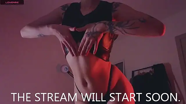 Snapshot of Space_X_Roxy_ chatting on September 2025 09:09:01 AM Space X Roxy online show from September 2025 09:09:01 AM