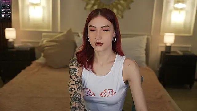 Magnetic Mia  online show from May 2026 11:12:01 PM