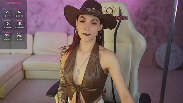Magnetic Mia  online show from April 2026 11:22:02 PM
