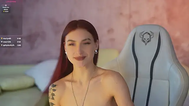 Magnetic Mia  online show from February 2026 06:40:02 AM