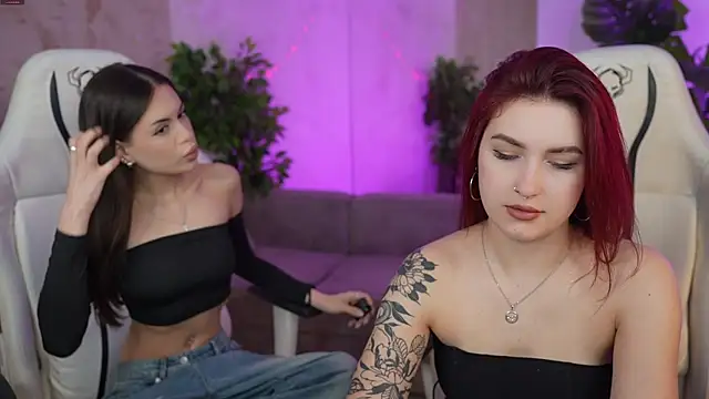 Magnetic Mia  online show from March 2025 09:07:02 AM