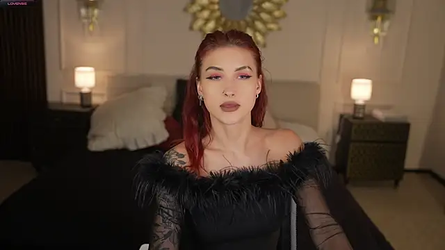 Snapshot of Magnetic_Mia_ chatting on July 2026 10:53:02 PM Magnetic Mia online show from July 2026 10:53:02 PM