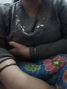 Snapshot of Punjabi_beauty123 chatting on November 2025 08:15:02 AM Punjabi beauty123 online show from November 2025 08:15:02 AM