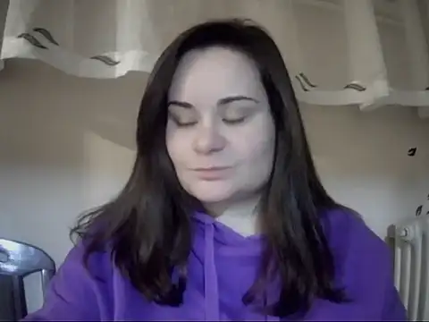 AalinnaK online show from February 2026 07:24:01 PM