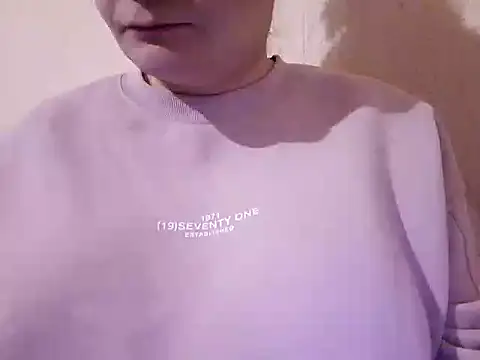 Snapshot of AalinnaK chatting on December 2024 03:20:02 PM AalinnaK online show from December 2024 03:20:02 PM