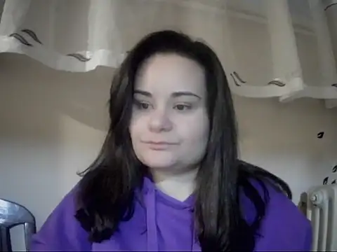 AalinnaK online show from February 2026 04:07:01 PM