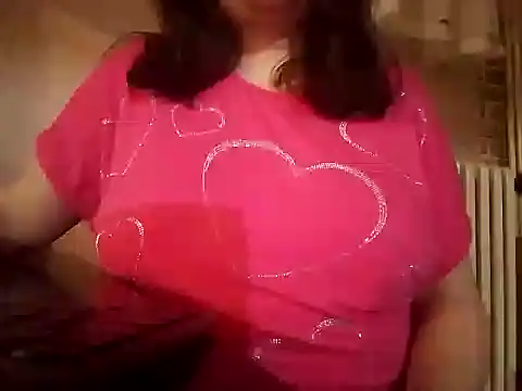 Snapshot of AalinnaK chatting on November 2025 11:13:02 AM AalinnaK online show from November 2025 11:13:02 AM