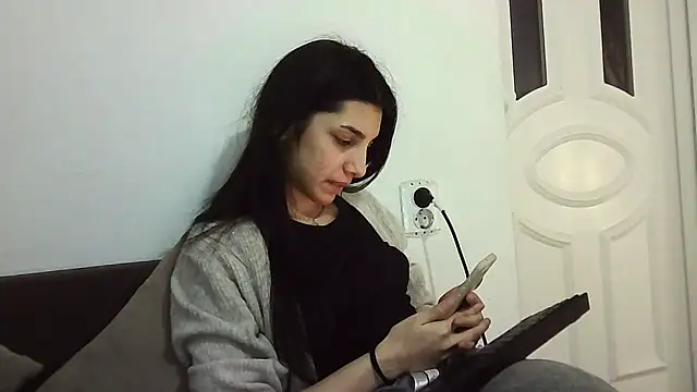 Snapshot of Ahotkittyxxx chatting on January 2025 01:02:02 PM Ahotkittyxxx online show from January 2025 01:02:02 PM