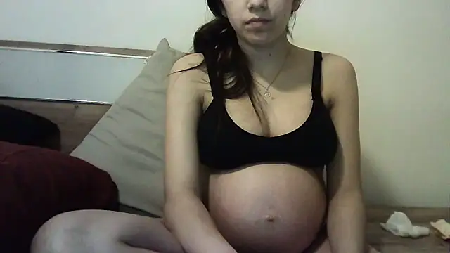 Snapshot of Ahotkittyxxx chatting on December 2025 08:15:02 PM Ahotkittyxxx online show from December 2025 08:15:02 PM