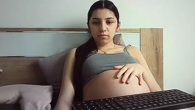 Snapshot of Ahotkittyxxx chatting on November 2025 09:10:01 AM Ahotkittyxxx online show from November 2025 09:10:01 AM