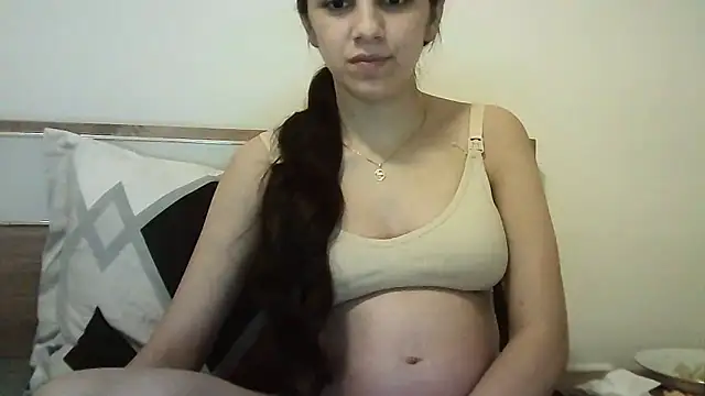 Snapshot of Ahotkittyxxx chatting on October 2025 08:20:02 PM Ahotkittyxxx online show from October 2025 08:20:02 PM