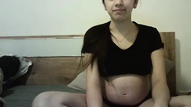 Snapshot of Ahotkittyxxx chatting on November 2025 07:18:02 PM Ahotkittyxxx online show from November 2025 07:18:02 PM