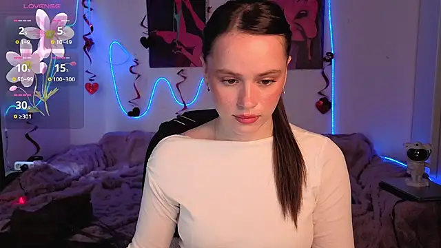 Emillias online show from March 2026 02:10:02 PM