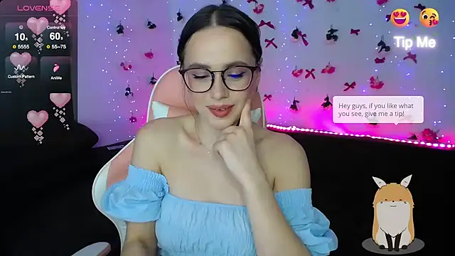 Snapshot of Emillias chatting on March 2025 05:34:02 PM Emillias online show from March 2025 05:34:02 PM