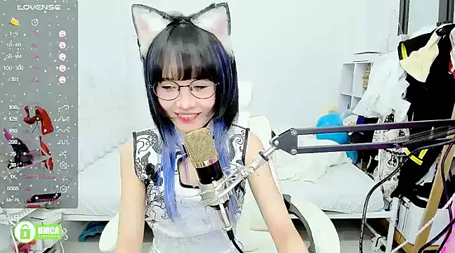 RassieRaph online show from February 2025 05:01:02 PM