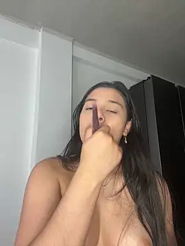 floriamANDjazmin online show from March 2026 07:28:01 PM