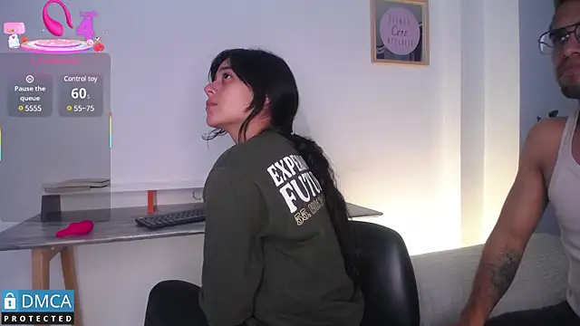 Snapshot of floriamANDjazmin chatting on March 2025 03:13:02 AM floriamANDjazmin online show from March 2025 03:13:02 AM