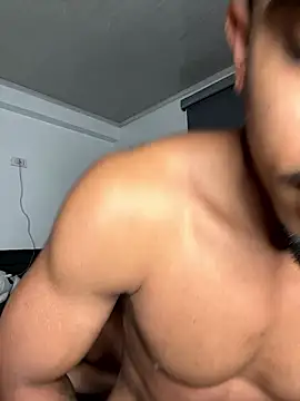 floriamANDjazmin online show from January 2026 07:04:01 AM