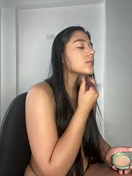 floriamANDjazmin online show from March 2026 07:30:01 PM