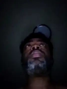 Snapshot of SLOWSTRO chatting on October 2025 12:37:02 PM SLOWSTRO online show from October 2025 12:37:02 PM