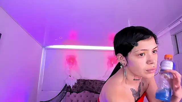 AuroraDiaz online show from October 2025 07:25:02 PM