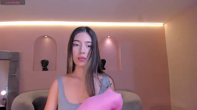 TaraLawrence online show from January 2026 03:22:02 AM