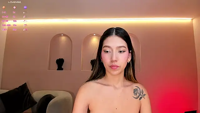 TaraLawrence online show from November 2025 11:10:02 PM