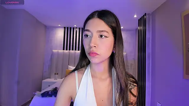 TaraLawrence online show from December 2025 02:56:01 AM