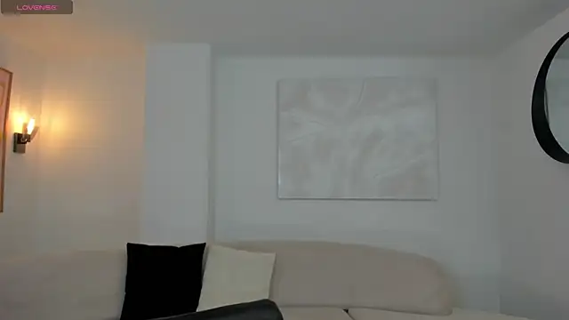 TaraLawrence online show from February 2026 04:32:01 AM