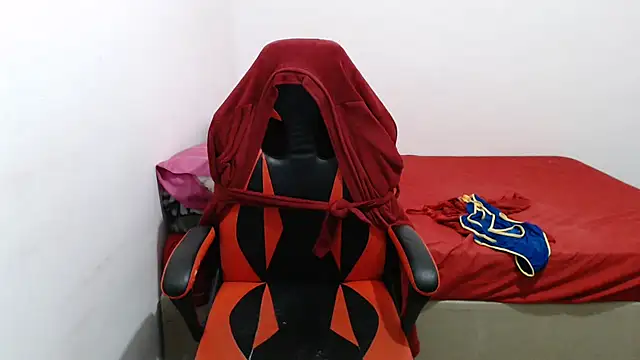 madelyn30 online show from April 2026 10:04:01 PM