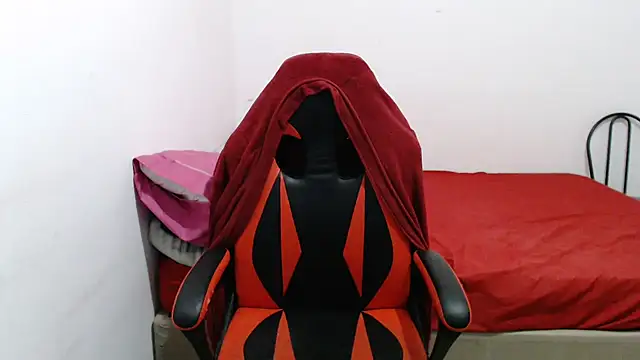 madelyn30 online show from April 2026 08:49:01 AM