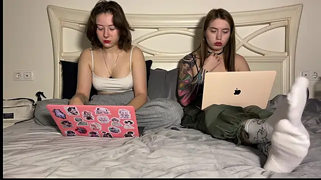 Snapshot of misswishh_ chatting on February 2025 04:31:01 PM misswishh online show from February 2025 04:31:01 PM