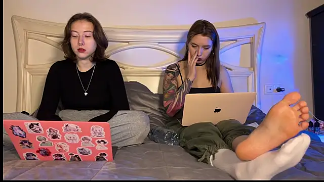 Snapshot of misswishh_ chatting on February 2025 03:56:02 PM misswishh online show from February 2025 03:56:02 PM