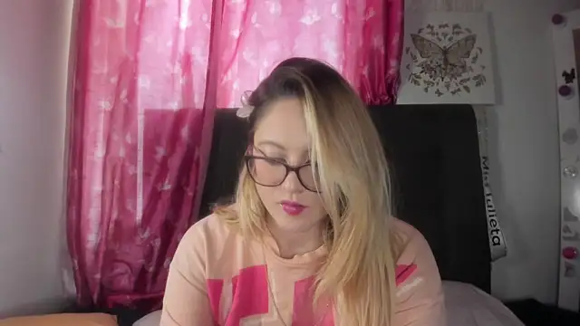 miss julietaa online show from January 2026 03:27:01 PM