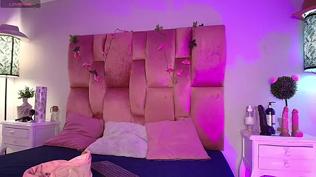 SweetBonniie online show from October 2025 11:44:02 AM