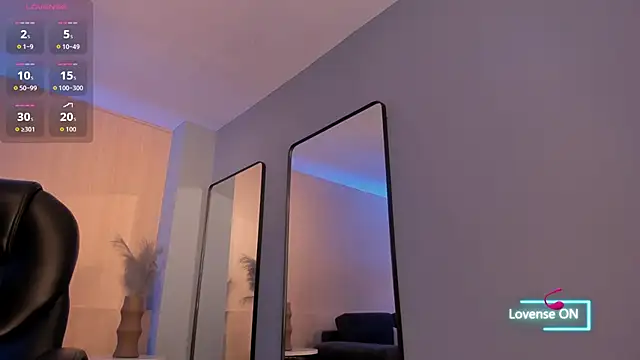 MaddisonLowe online show from December 2025 04:15:01 AM