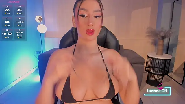 MaddisonLowe online show from October 2025 04:55:02 AM