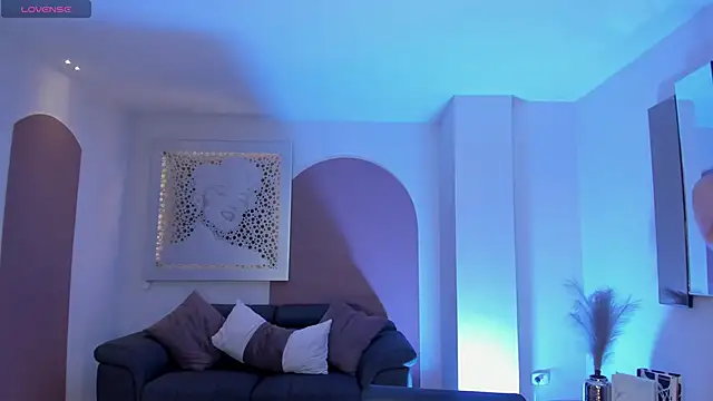 MaddisonLowe online show from February 2026 08:30:02 PM