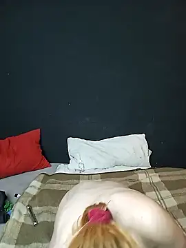 Snapshot of Sexy-Milf-Big chatting on December 2024 08:47:01 PM Sexy-Milf-Big online show from December 2024 08:47:01 PM