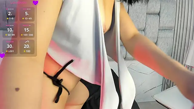 Snapshot of Mackenize chatting on March 2025 06:26:02 PM Mackenize online show from March 2025 06:26:02 PM