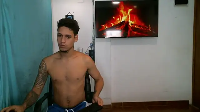 JacobandChloee online show from March 2026 09:38:02 PM