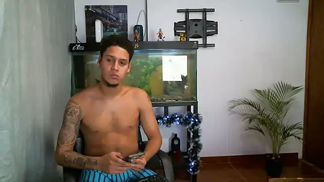 JacobandChloee online show from November 2025 02:45:02 AM