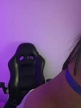  18 laura online show from January 2025 07:00:02 AM