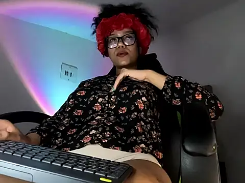 Ale xandra online show from November 2025 06:23:02 PM